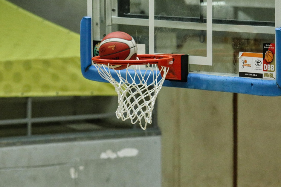 24-25赛季CBA总决赛fmvp是谁?答案:巴里-布朗