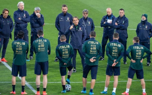 1692155504980074806.jpg 开云下载-【揭秘】曼奇尼不再沉默,被迫辞职只因足协冷暴力?