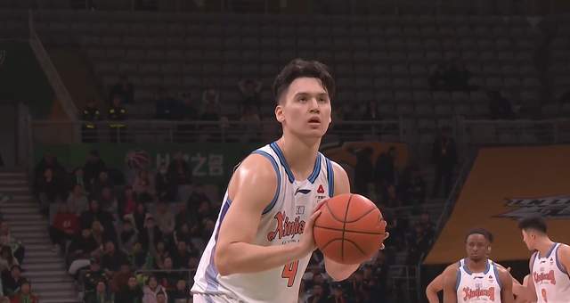 开云官网-痛快!赵继伟复出砍24+3+7,率四冠王力克强敌,杨鸣第一时间猛夸