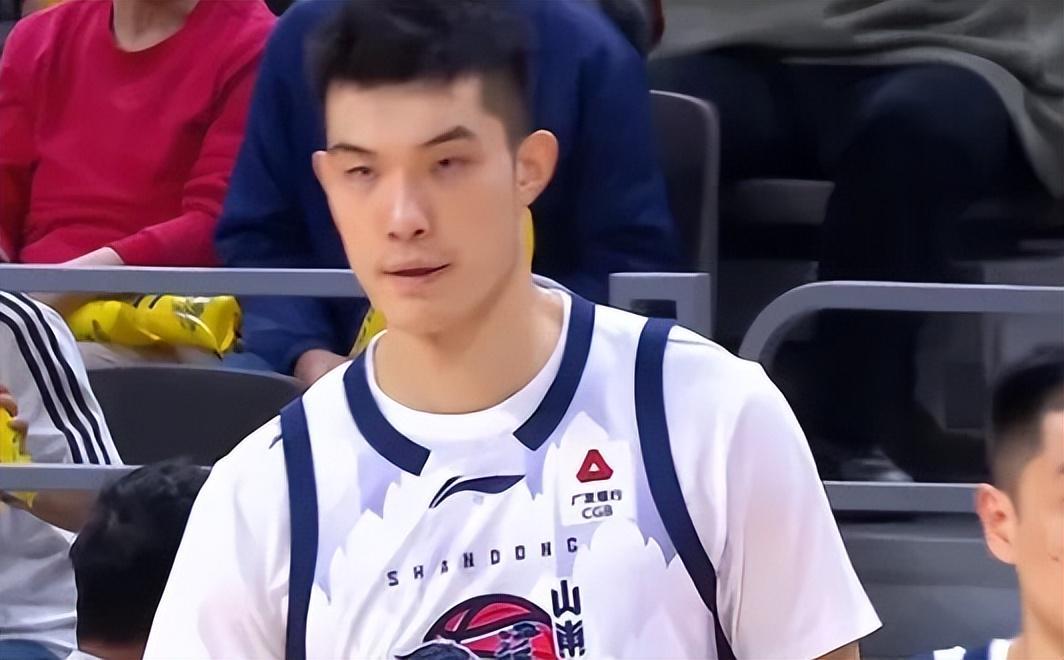 开云官网-两外援难留队,谢智杰数据挂零,国内轮换差距大,邱彪无人可用!
